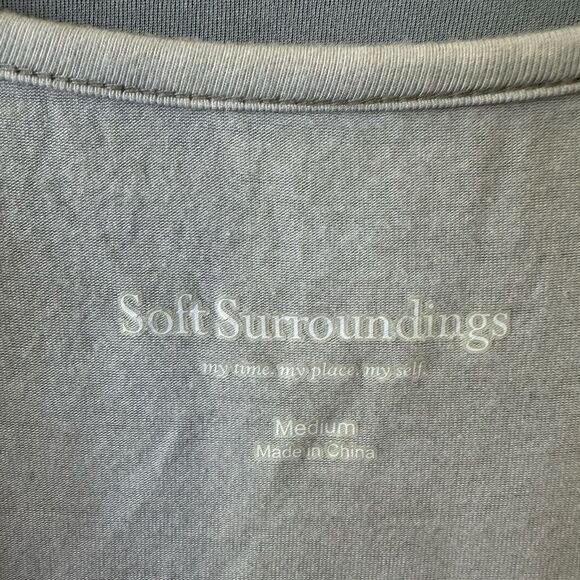 🎉5 for $45🎉Soft Surrounding Top Blouse Shirt Size M Gray - Picture 4 of 6